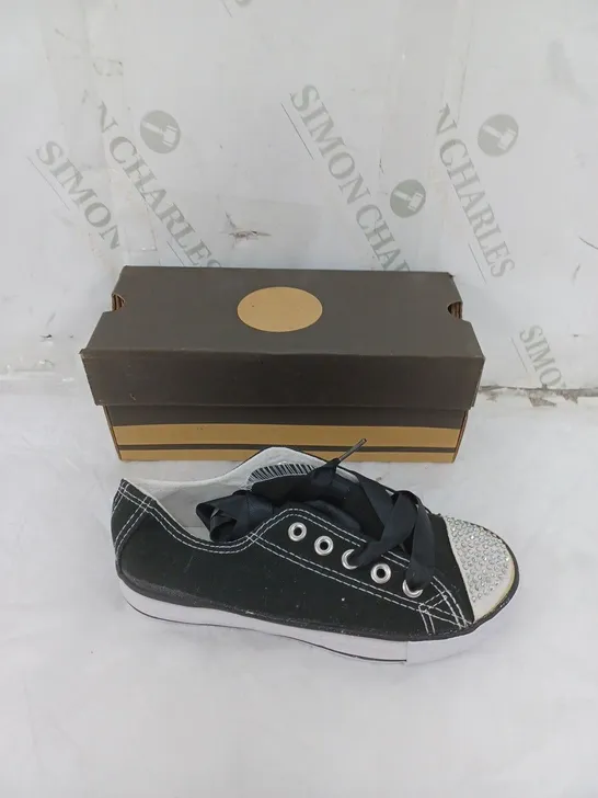 APPROXIMATELY 20 PAIRS OF BOXED DESIGNER JEWELLED BLACK TRAINER IN VARIOUS SIZES