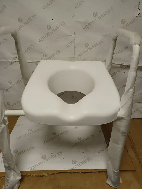 NRS HEALTHCARE M66625 MOWBRAY TOILET SEAT AND FRAME LITE - COLLECTION ONLY 