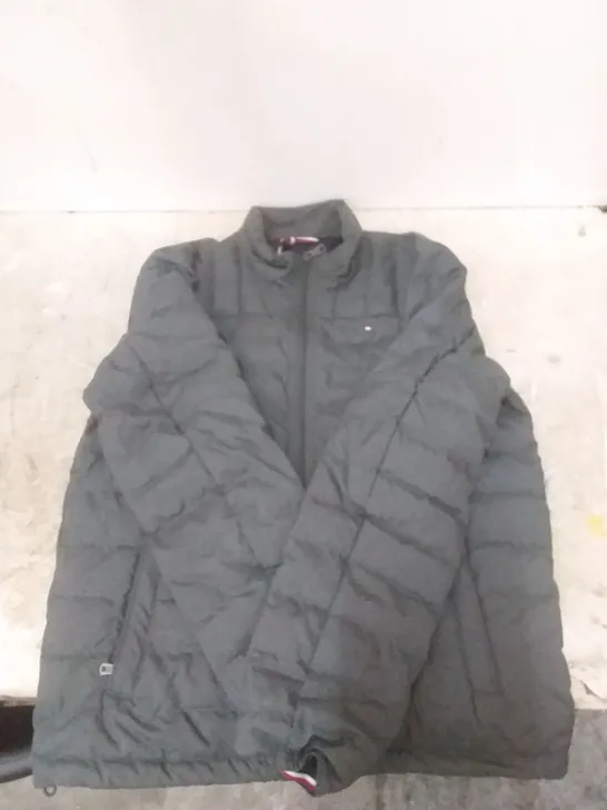 PACKAGED MENS TOMMY HILFIGER GREY COAT - SMALL