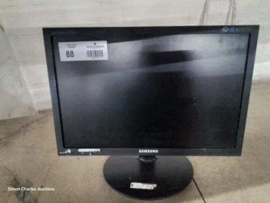 SAMSUNG 19" LCD DESK TOP MONITOR Model EX1920W