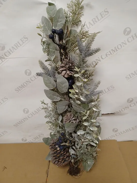 70CM PRELIT TEARDROP WREATH