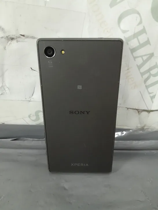 SONY XPERIA Z5 IN BLACK