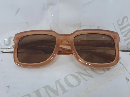 BOXED RUTH LANGSFORD SQUARE FRAME SUNGLASSES