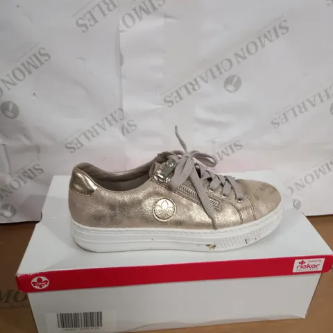 RIEKER GOLD METALLIC TRAINER SIZE UNSPECIFIED 