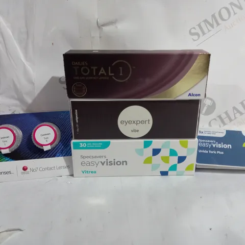 BOX OF APPROX 15 ASSORTED VISION CARE ITEMS TO INCLUDE -  SPECSAVERS EASY VISION CONTACT LENSES -EYE EXPERT VIBE CONTACT LENSES - DAILIES TOTAL 1 CONTACT LENSES ECT
