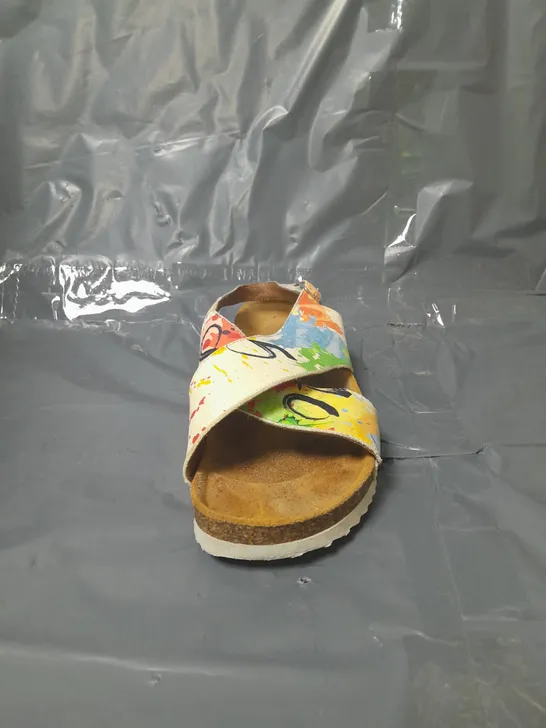 ADESSO EMMIE CROSS STRAP SANDALS YELLOW MULTI SIZE 6