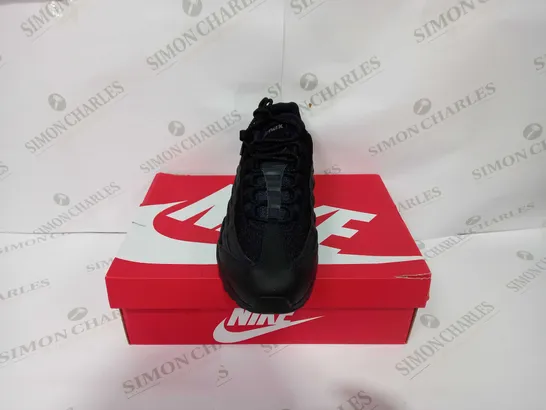 NIKE AIR MAX 95'S ESSENTIAL IN BLACK -  UK 11