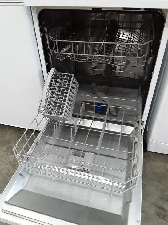 COMFEE' SLIMLINE FREESTANDING DISHWASHER FD934B-W - WHITE COLLECTION ONLY 