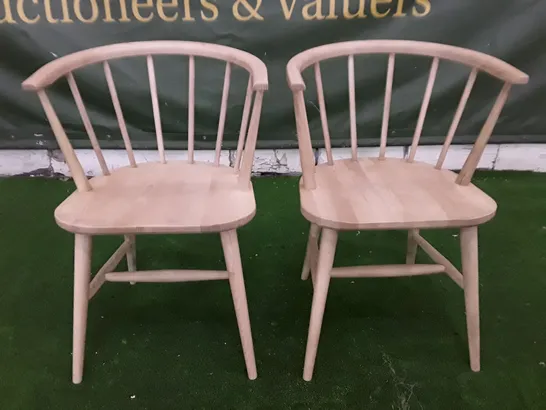 SET OF 2 OAK DINING CHAIRS