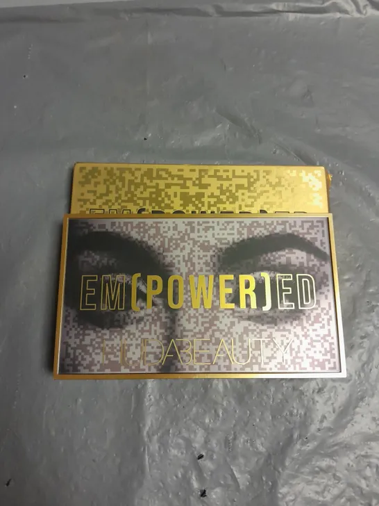 BOXED HUDA BEAUTY EM(POWER)ED EYESHADOW PALLETE