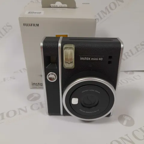 BOXED FUJIFILM INSTAX MINI 40 INSTANT CAMERA