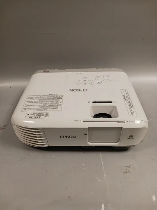 EPSON EB-X39 PROJECTOR 