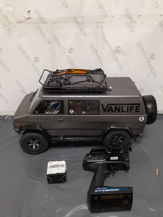 UNBOXED PRO LINE ULFRLAND 6.5 V8 VANLIFE FISKHANN 