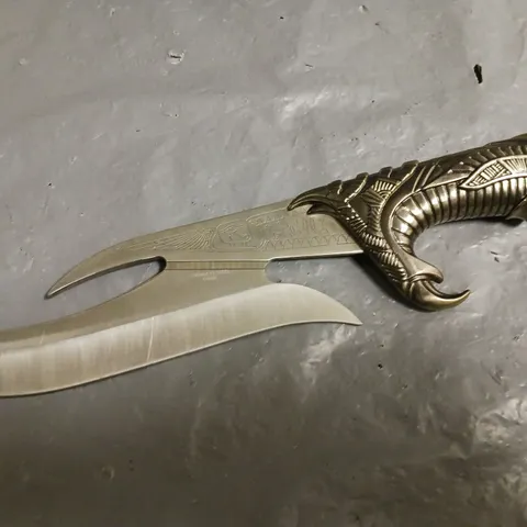 DECORATIVE CURVED 9" KNIFE