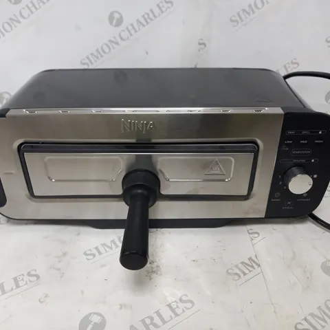 BOXED NINJA 2-IN-1 TOASTER & GRILL ST100UK