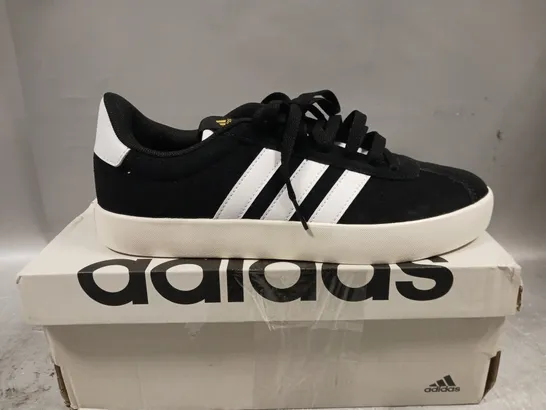 BOXED ADIDAS VL COURT 3.0 TRAINERS IN BLACK - SIZE 7