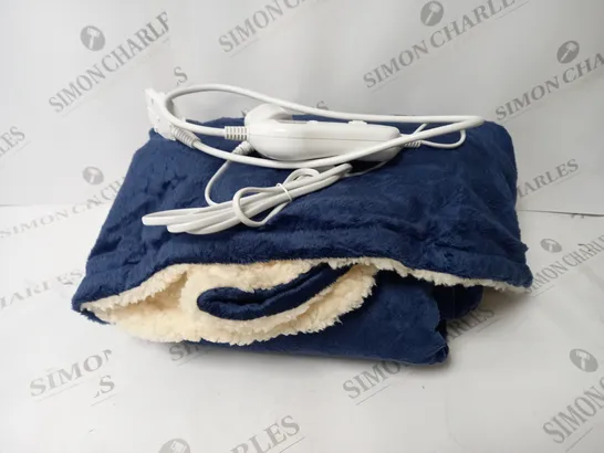 BOXED SUPER POLAR FLEECE HEATED WRAP IN NAVY