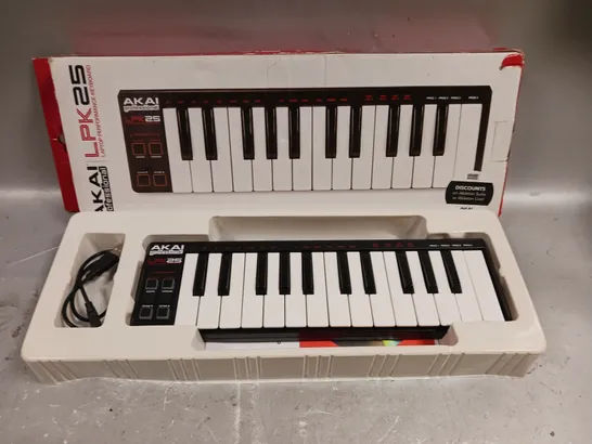 BOXED AKAI PROFESSIONAL LPK25 PERFORMANCE KEYBOARD 