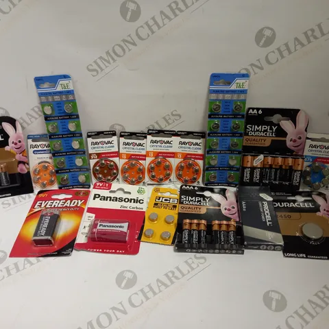 LARGE QUANTITY OF BATTERIES TO INCLUDE DURACELL AA, PANASONIC ZINC CARBON, JCB WATCH BATTERIES, ETC