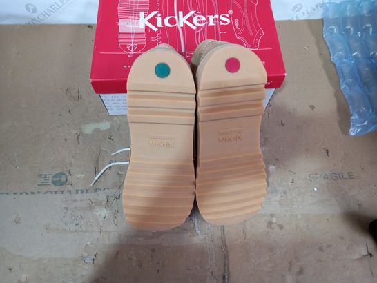 BOXED PAIR OF KICKERS BOOTS SIZE 46