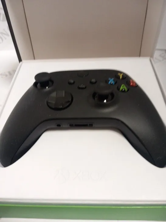 BOXED XBOX CARBON BLACK WIRELESS CONTROLLER