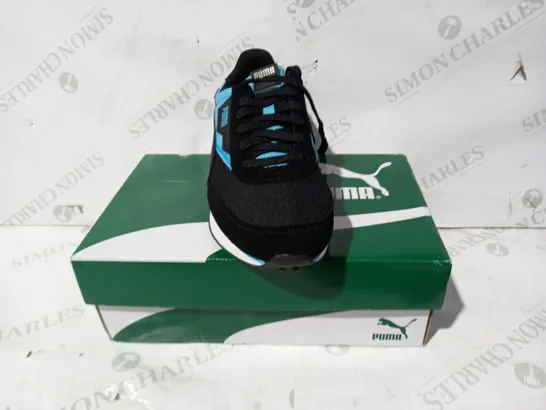 BOXED PAIR OF PUMA FUTURE RIDER SHOES IN BLACK/BLUE UK SIZE 6.5