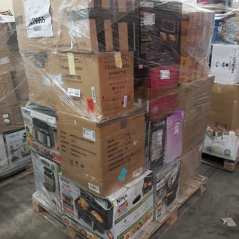 PALLET OF APPROXIMATELY 23 UNPROCESSED RAW RETURN HOUSEHOLD AND ELECTRICAL GOODS TO INCLUDE;