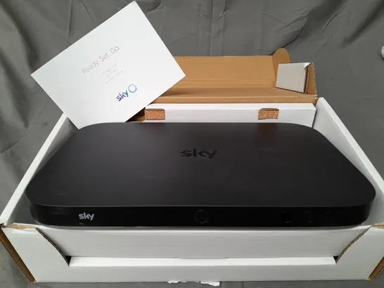 BOXED SKY Q 2TB BOX 