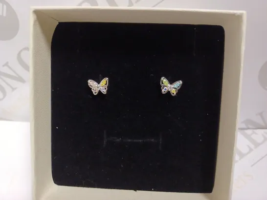 SILVER EFFECT BUTTERFLY STUD EARRING