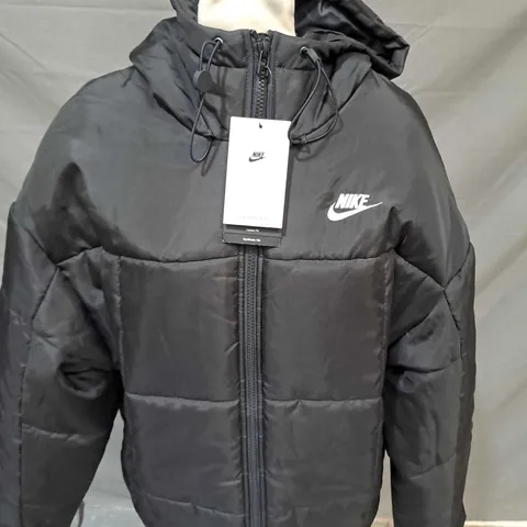 NIKE ZIPPED BUBBLE COAT SIZE M