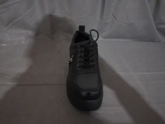 PAIR OF KOI LACE UP SHOES IN BLACK SIZE 6