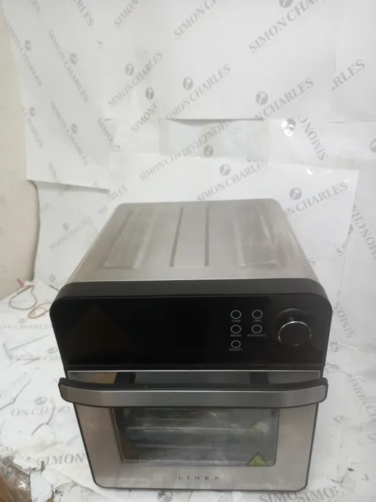 BOXED LINEA 14.5 LITRE AIR FRYER OVEN WITH ACCESSORIES