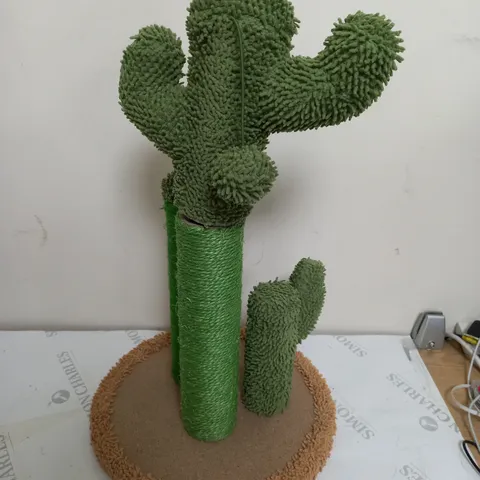 CACTUS THEMED SCRATCHING POST