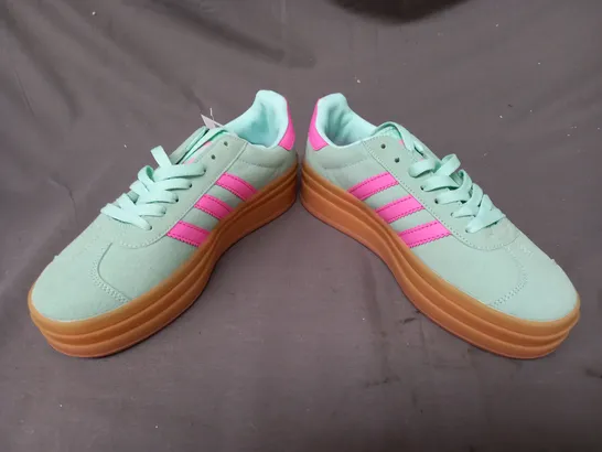 BOXED PAIR OF ADIDAS GAZELLE SHOES IN MINT GREEN/PINK UK SIZE 6