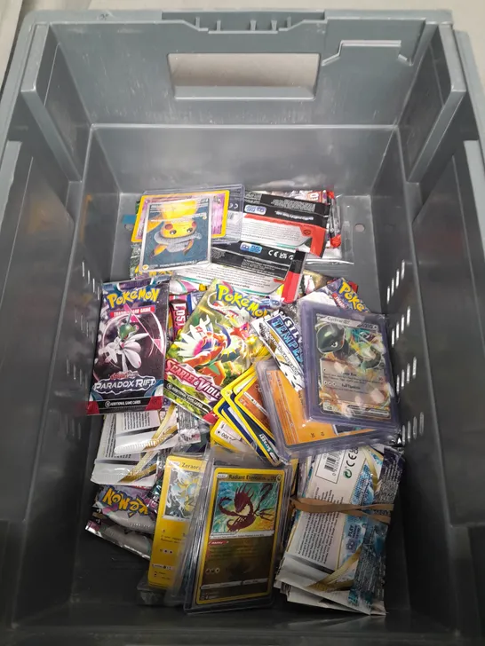 LARGE ASSORTMENT OF COLLECTIBLE POKEMON TRADING CARDS