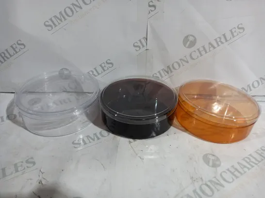 LARGE QUANTITY OF VARIOUS COLOURS AND TYPES OF TRANSPARENT TUBS