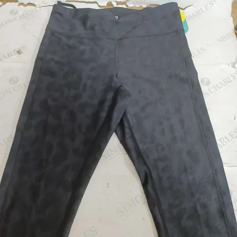 GOOD MOVE BLACK CROP LEGGINGS - SIZE 14