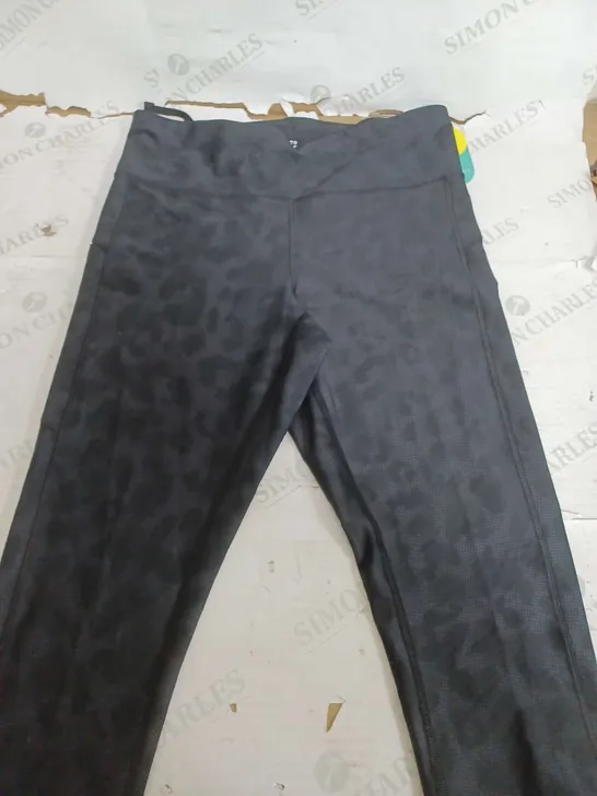 GOOD MOVE BLACK CROP LEGGINGS - SIZE 14