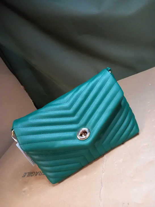 ACCESSORIZE LONDON GREEN BAG/PURSE