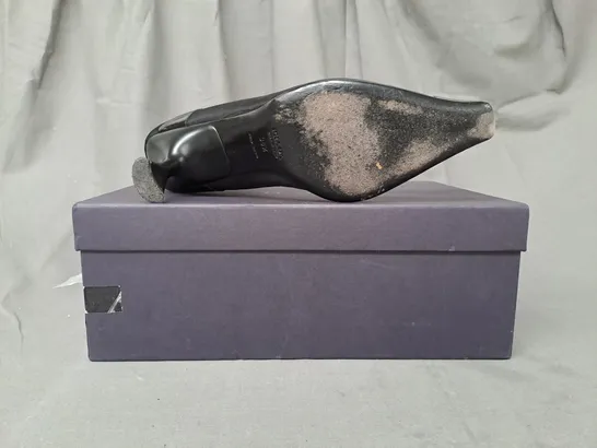 BOXED PAIR OF PRADA POINTED TOE HEELED SHOES IN BLACK EU SIZE 38.5