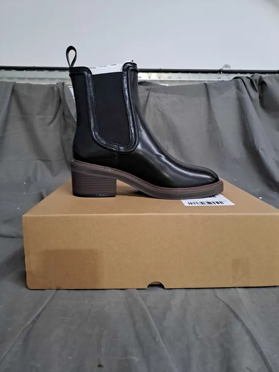 V BY VERY BOOTS BLACK SIZE 8