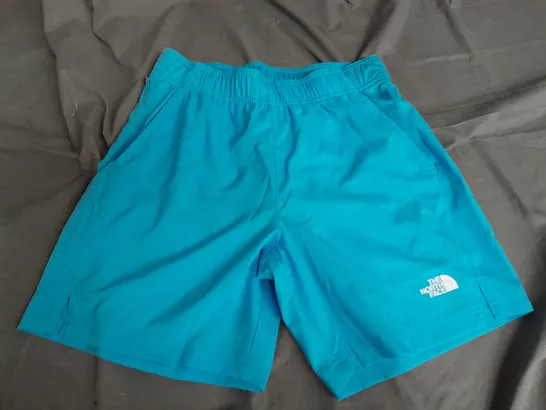 THE NORTH FACE SHORTS IN NROSE BLUE - SMALL