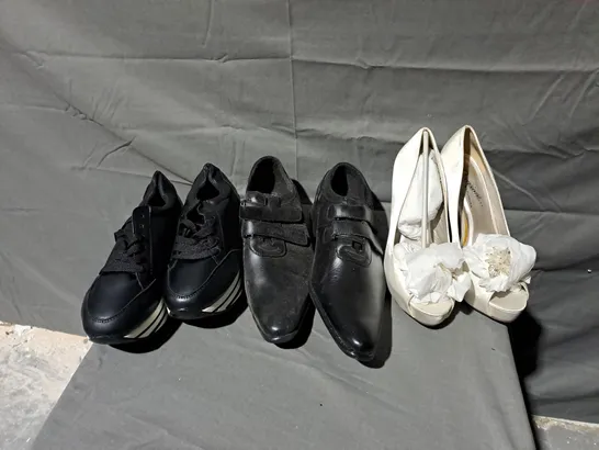 APPROXIMATELY 6 PAIRS OF ASSORTED SHOES TO INCLUDE FORMAL SHOES, TRAINERS, HEELS IN VARIOUS SIZES 