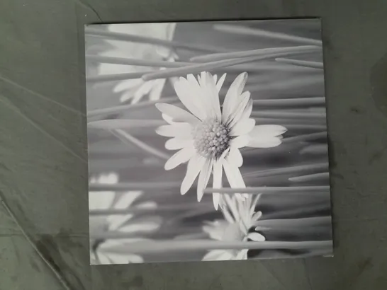 DECORATIVE GREYSCALE FLORAL ART CANVAS