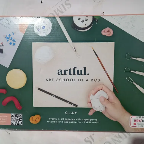 ARTFUL ART SCHOOL IN A BOX