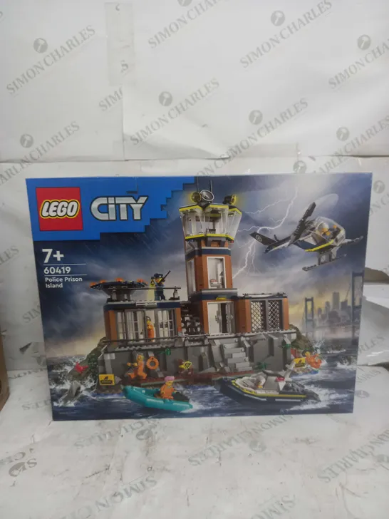 LEGO POLICE PRISON ISLAND RRP £269.97