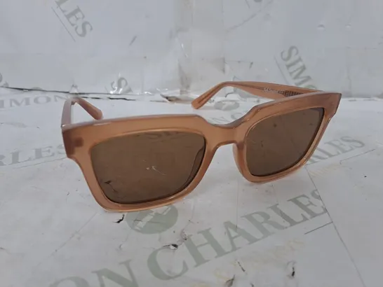 BOXED RUTH LANGSFORD SQUARE FRAME SUNGLASSES