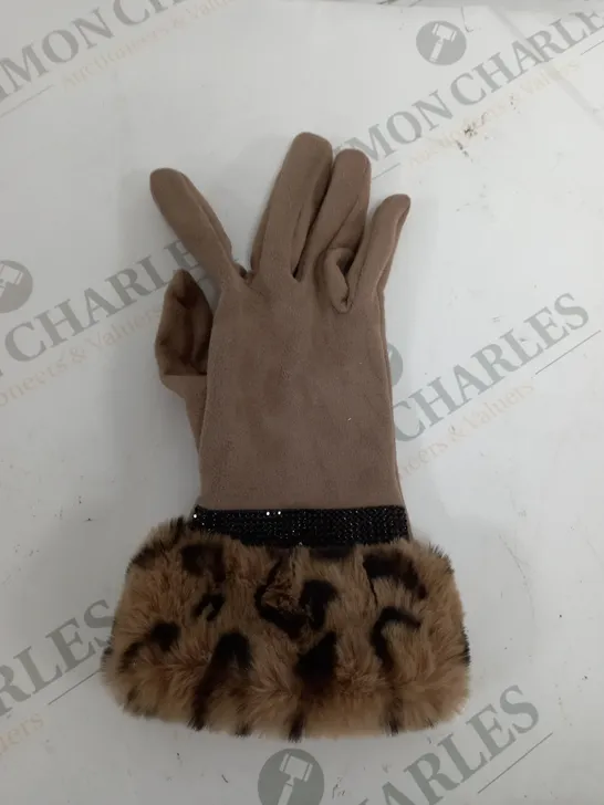 FRANK USHER FLUFF CUFF BROWN GLOVES 