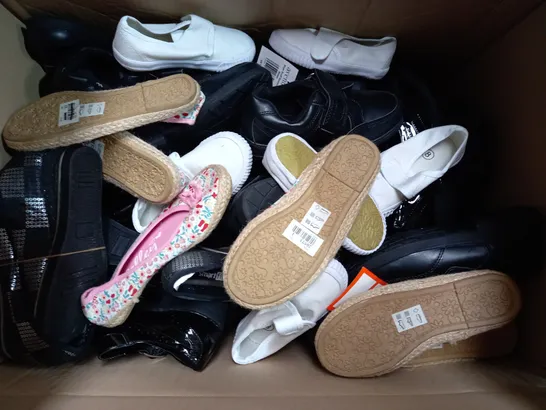 APPROXIMATELY 14 ASSORTED KIDS PAIRS OF SHOES IN VARIOUS COLOURS, STYLES, AND SIZES