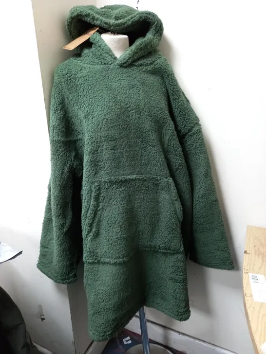 HUGGABLE HOODIE IN OLIVE - ONE SIZE